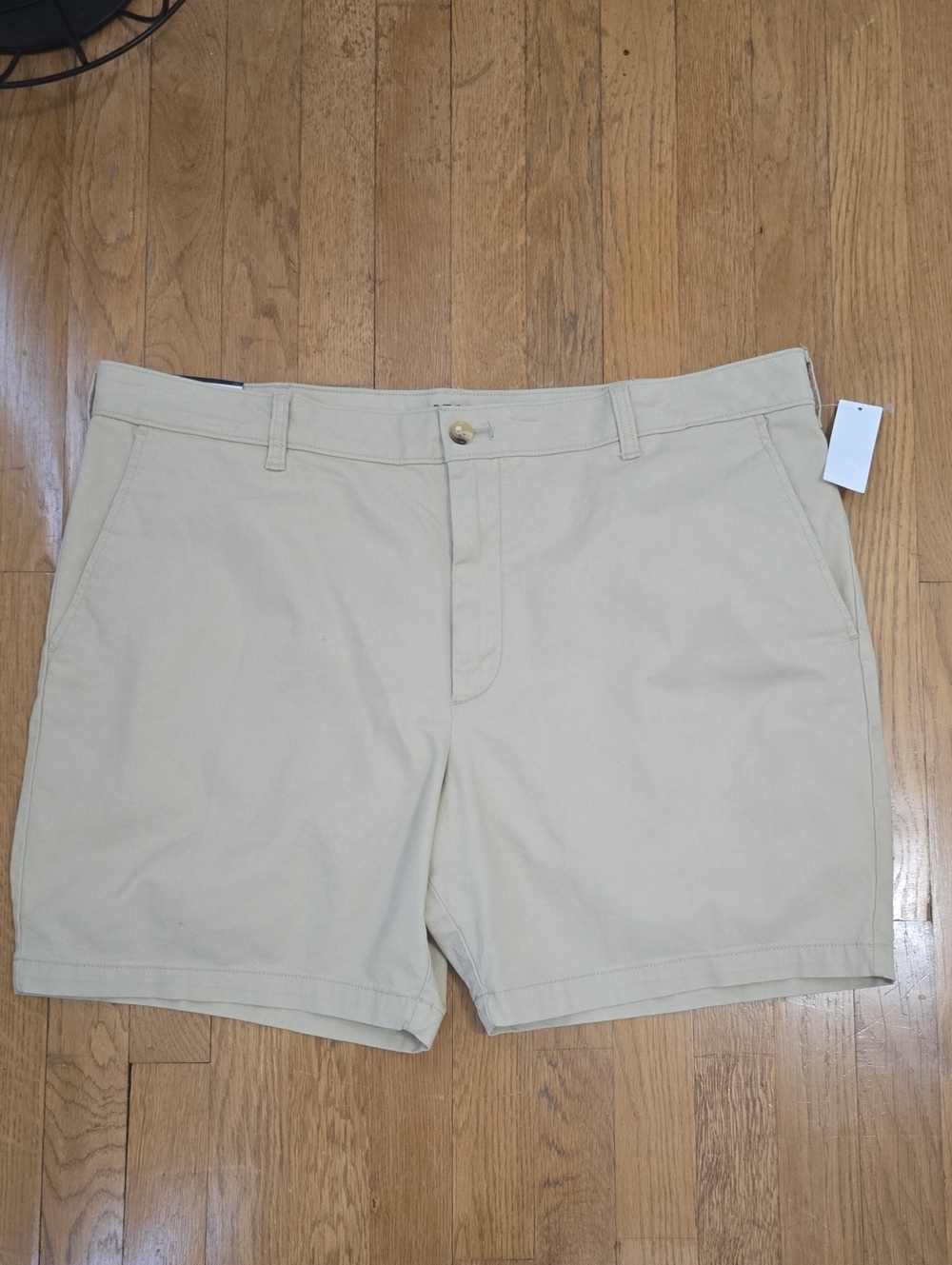 IZOD BRAND MEN'S BIG AND TALL TAN CLASSIC FIT STRETCH SHORTS SIZE 40